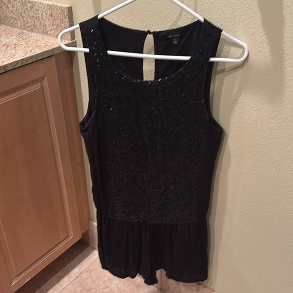 Ella Moss Black Sequin Peplum Tank Top - Picture 2 of 10